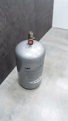 3.75gallon cylinder of fire separation, barely used almost new