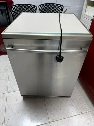 Stainless Steel Freestanding Dishwasher (Used)