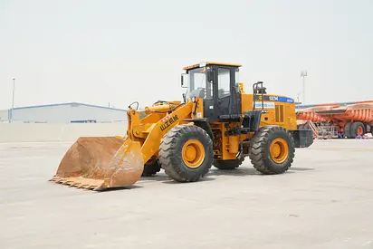 2022 SEM 655D Wheel Loader | 17 Ton | 5 Ton Capacity | PRICE - AED 47,700