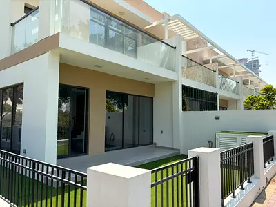 Landscaped | Park and Lake View | Corner Unit