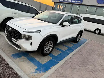 2022 Hyundai Santa Fe SE GCC Specs