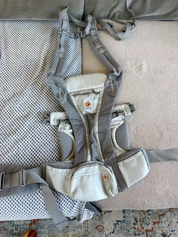 Ergobaby Omni Classic Cool Air Mesh Baby Carrier - Pearl Grey