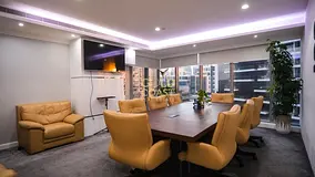 QUICK RENT OF FULLY FURNISHED OFFICE WITH 3 PARKING'S - AVAILABLE NOW