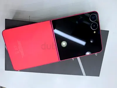 Samsung Galaxy Z Flip7 (Pink) - Good Condition, Foldable Phone