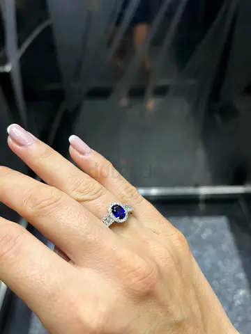 Set White gold ring with deep blue sapphire center and diamond halo - size 52 with sapphire bracelet