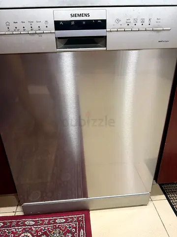 Siemens stainless steel built-in dishwasher - good working condition