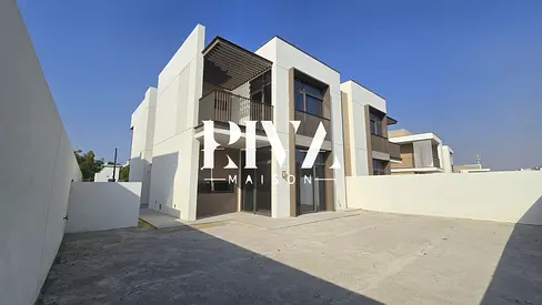 Prime Location | 4BR Semi-Detached | Vacant | Close to Amenities