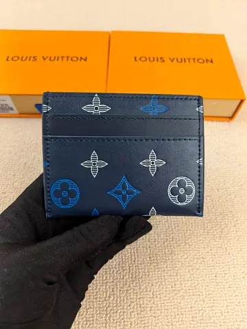 Navy blue Louis vuitton card holder