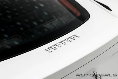 صورة 9 لـ 2013 Ferrari F12 BERLINETTA