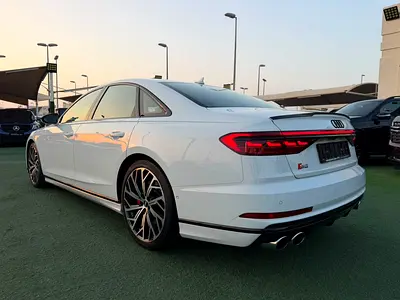 2020 AUDI S8 photo 7