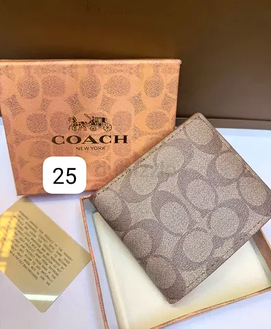 Coach Wallet In Signature Canvas
