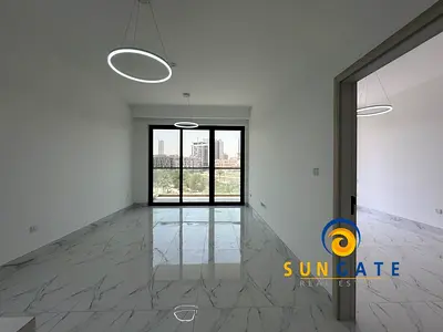 Vacant, Direct park views, Equipped kitchen