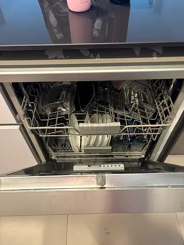 Built-in stainless steel dishwasher in good working condition