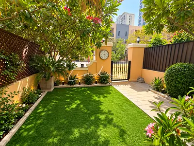 Spacious 3BR + Basement | Near Circle Mall | JVC