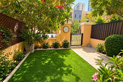 Spacious 3BR + Basement | Near Circle Mall | JVC