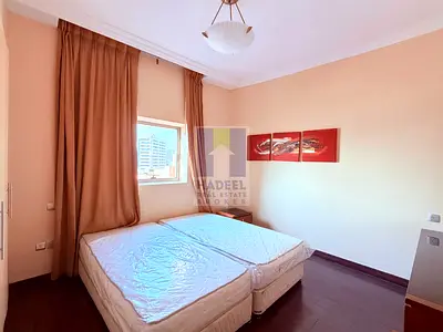 LARGE SIZE 2 BHK AVAILABLE VERY GOOD LOCATION