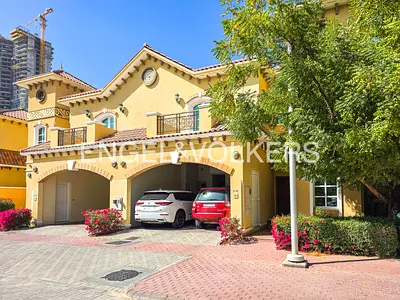 Internal Row | 3 bedrooms | Specious Layout