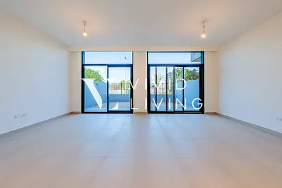 G+2 | Brand New | Single Row | Private Garden