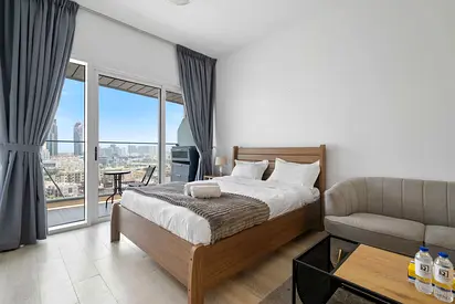 Luxurious Studio Apartment with Stunning Views in Bloom Heights