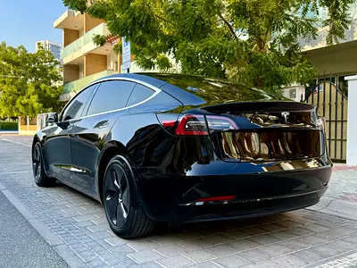 صورة 5 لـ 2018 Tesla MODEL 3