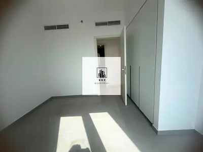Spacious luxurious lush 1bhk 2 bathrooms kitchen appliances with balcony rented unit