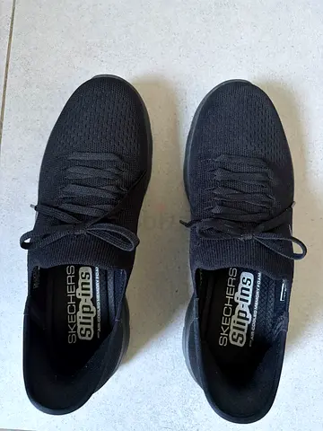 Pair of Black Skechers Slip-Ins Sneakers - Comfortable Casual Shoes