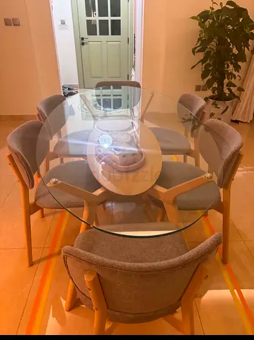 6 seater Table with 6 chairs