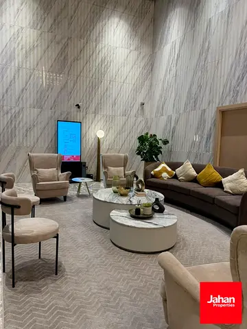 حصري | طابق مرتفع | إطلالات على برج خليفة والخور