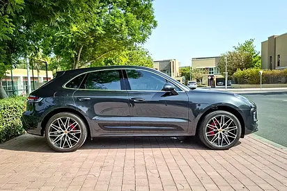 صورة 4 لـ 2024 Porsche MACAN