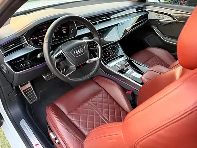 2020 AUDI S8 photo 9