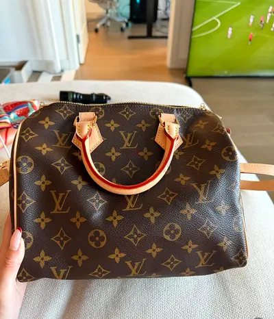 Louis Vuitton Speedy 25 Monogram Canvas Handbag - Good Used Condition