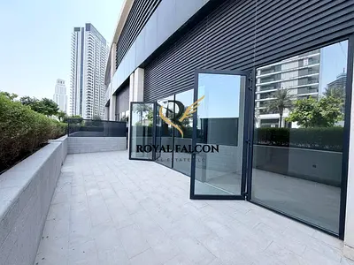 Large Terrace | Spacious | Community View