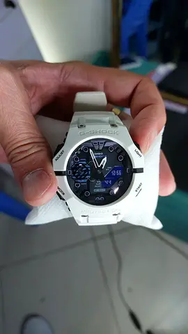 GShock Casio GA-B001 White with Light
