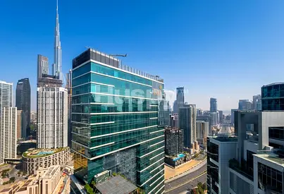 High Floor | 4 Parkings | 1 Month for Renovation
