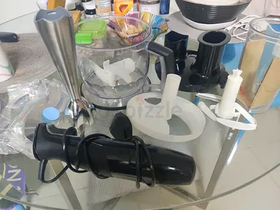 Hand Blender Set with Chopper, Whisk and Beaker - Good Condition