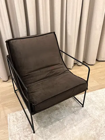 Accent chair