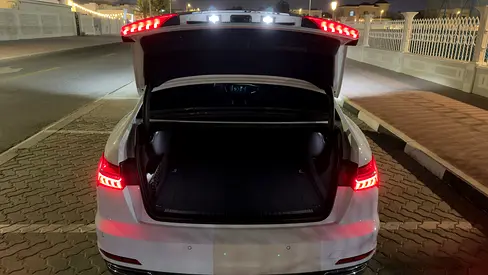 صورة 7 لـ 2020 AUDI A6