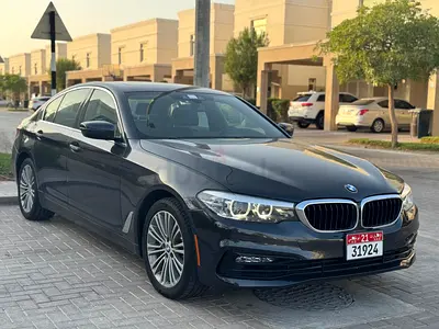 2018 BMW 5-Series 530i Sport Line - American Specs
