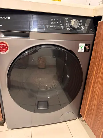 Hitachi front load washing machine 8kg - good condition