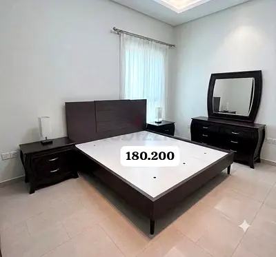 Solid wood king size bed set available ready to sell