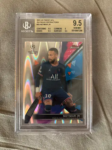 FOOTBALL CARD NEYMAR BGS 9.5