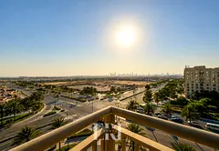 Spacious | High Floor | Dual Balcony | W/ maids