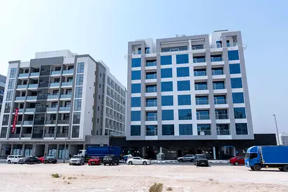 Huge size 2BR flat + store room in Warqa gym and pool
