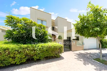 Close to the Lake | Large Plot | Quiet Location