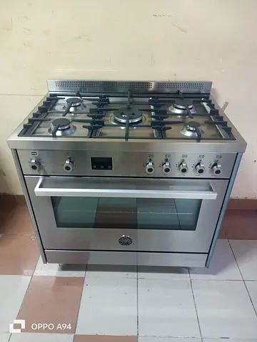 Bertazzoni Stainless Steel 5-Burner Gas Cooker with Electric Oven -90cm Good Condition