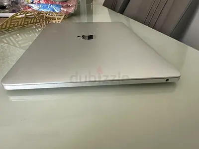 MacBook Pro Intel i5 8 GB SSD Ram for Sale