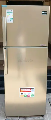 Samsung Refrigerator Freezer with net capcity 380 liters. color gray. condition is perfectly working