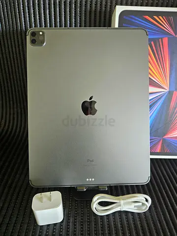 Apple iPad Pro 12.9 "5th Generation M1 256GB cellular with accessories and delivery