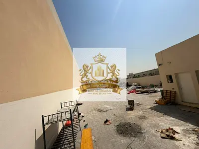 للبيع أرض ارض صناعية مسورة تملك حر للعرب