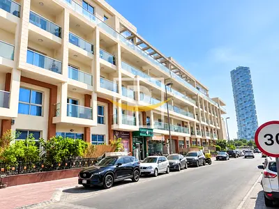 Spacious 1BR | Community View | Prime Location